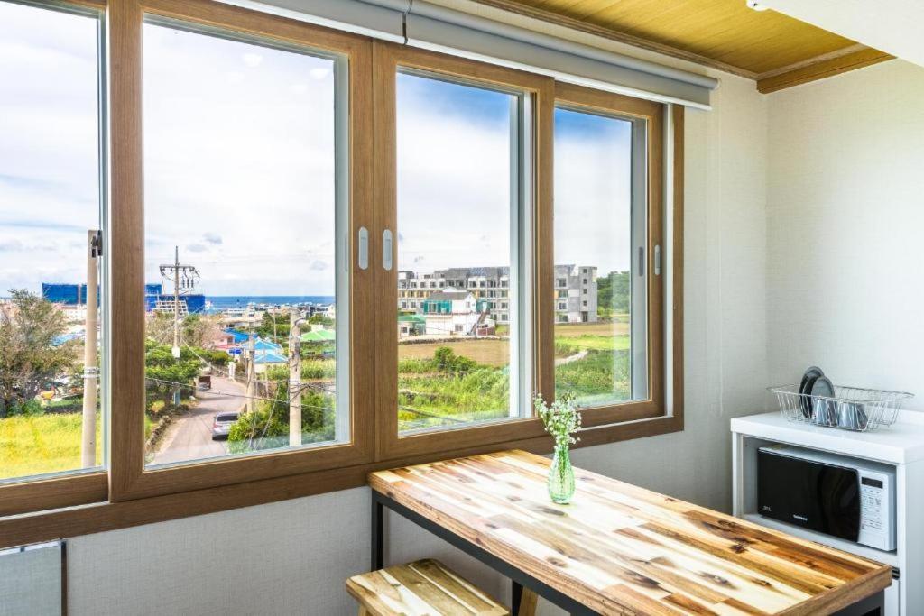 Romance Jeju Pension Exteriér fotografie
